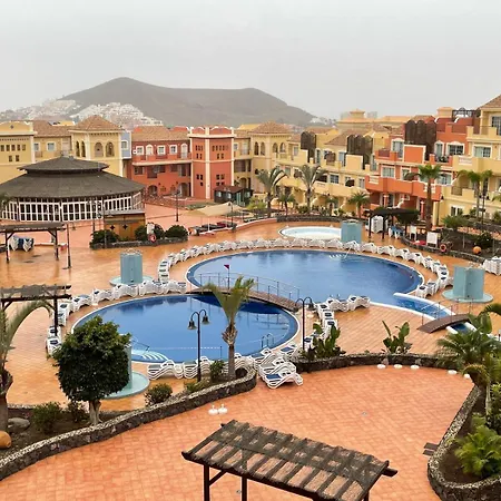 Granada Park * 阿罗纳