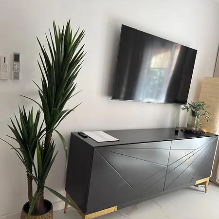 Granada Park * Арона