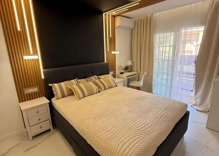 Granada Park 公寓 阿罗纳